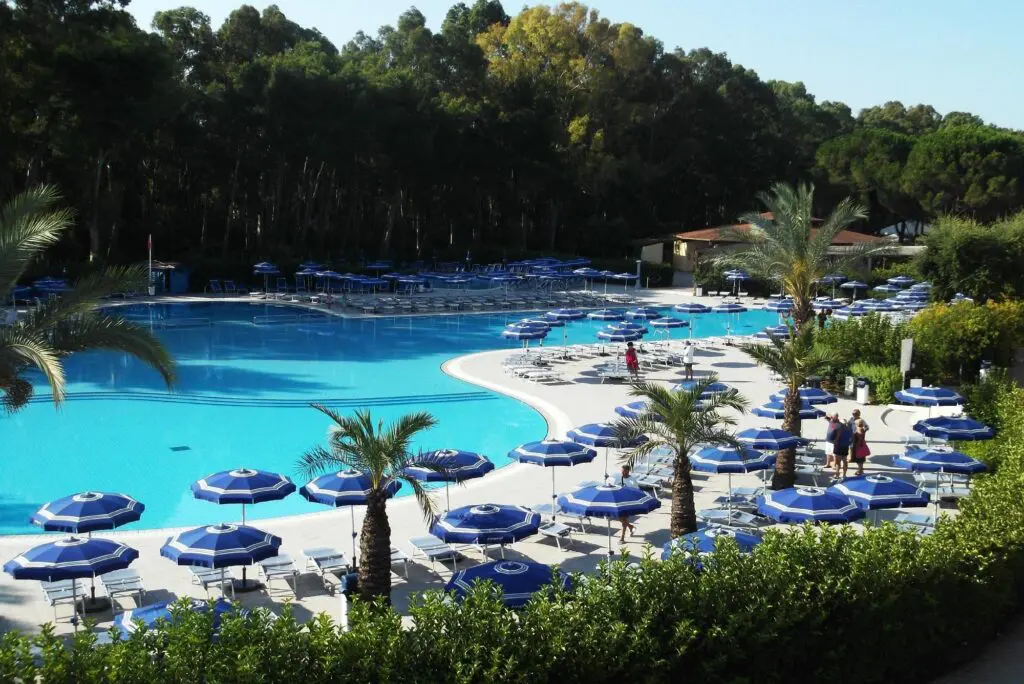 village-club-ti-blu