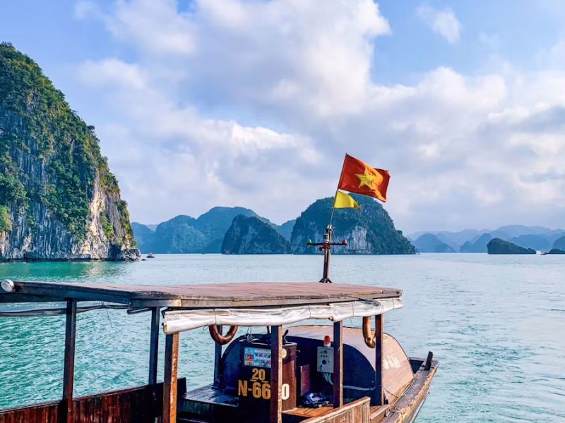 photo-1643030595382-79273ae819d9